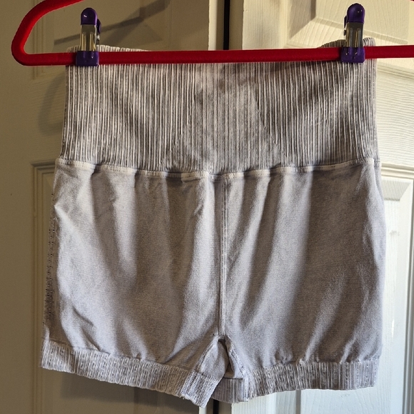 Free People Movement Good Karma Running Shorts size M/L NWOT Grey Wash - Picture 6 of 7